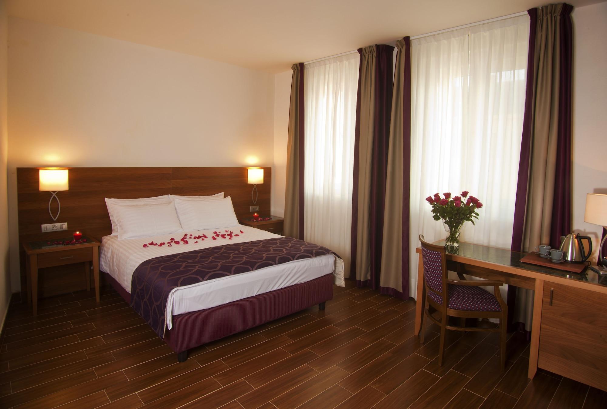 Hotel Galileo Praga Habitación foto